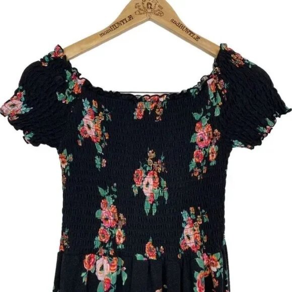 M. FASIS BLACK FLORAL ON OR OFF SHOULDER SMOCKED TOP SLIT MAXI DRESS SIZE LARGE - Picture 2 of 8